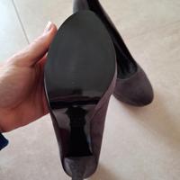 Decolte eleganti camoscio