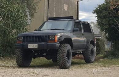 Jeep Cherokee XJ  Asi 