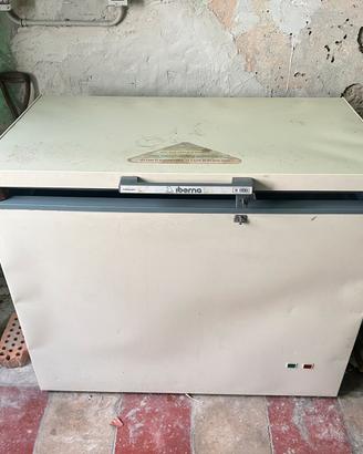 Congelatore Iberna a pozzetto