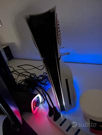 PlayStation 5 e monitor Samsung Odyssey G5