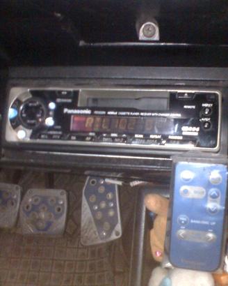 Autoradio con cassetta e Bauletto CD Panasonic