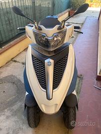 Piaggio MP3 Yourban 300