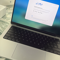 Macbook Pro 14" Argento M5 32GB 1TB - Come Nuovo