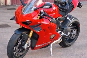 Ducati panigale v4s