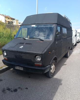 Iveco Daily '85 (Perla Nera) LEGGERE DESCRIZIONE 