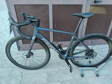 bici giant TCR advanced pro 0 2025