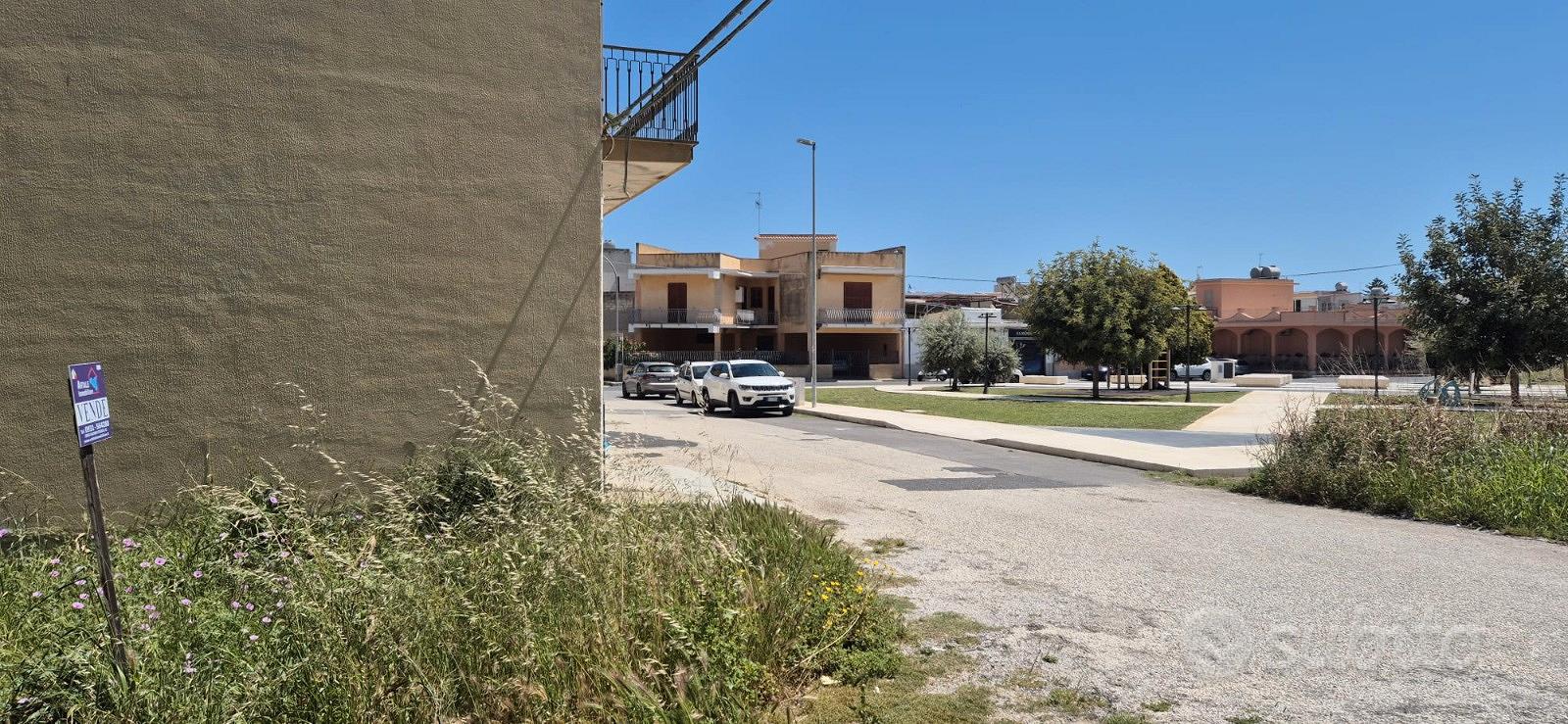 Terren0 in Via Cassarà 29, Centro -Avola - Vista 2