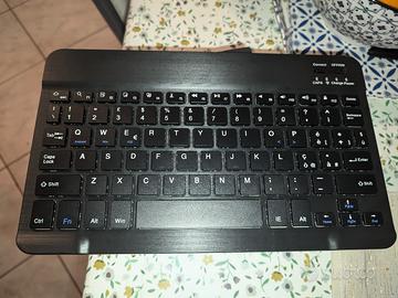 Tastiera Bluetooth QWERTY ricaricabile (USB-C)