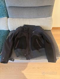 Giacca moto Blauer, taglia S, con protezioni.
