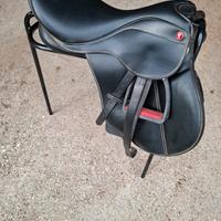 Sella da salto equitazione 