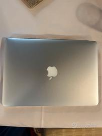 MacBook air 2017 (non si accende)