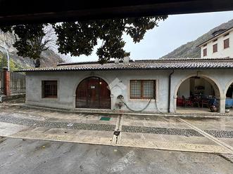 2 LOCALI A VITTORIO VENETO