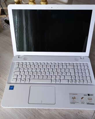 Asus VivoBook Max X541N HDMI