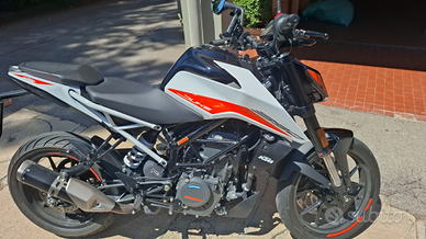 Ktm Duke 390 ABS