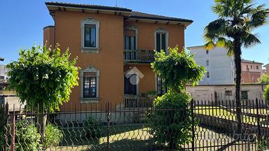 VILLA SINGOLA A LODI