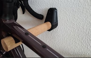 Supporto da parete per biciclette