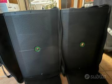 COPPIA CASSE MACKIE THUMP 215
