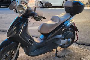 Piaggio Beverly Tourer 250