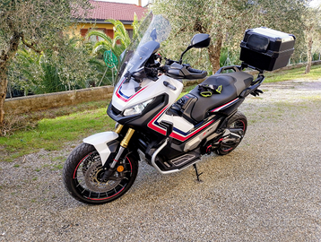 Honda x-adv 750