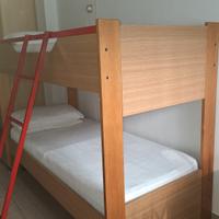 2 letti a castello uguali 