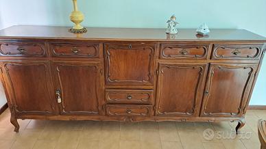 Credenza grande in legno stile Luigi XV, capiente