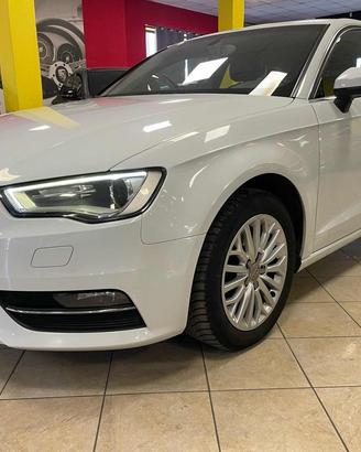 AUDI A3 SPB 1.6 TDI *NAVI/LED/BLUETOOTH/AUX*