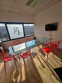 Tavolo riunioni in vetro