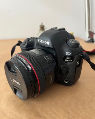 Canon 5d mark IV + 85mm + 50mm + 28mm