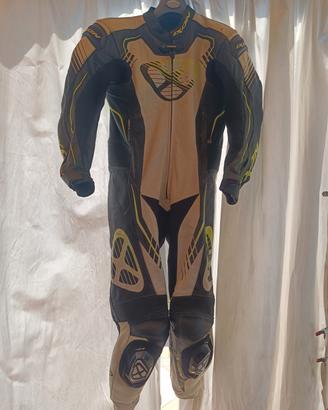 tuta moto ixon 52