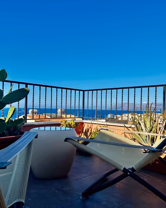 Casa indipendente con terrazzo vista mare