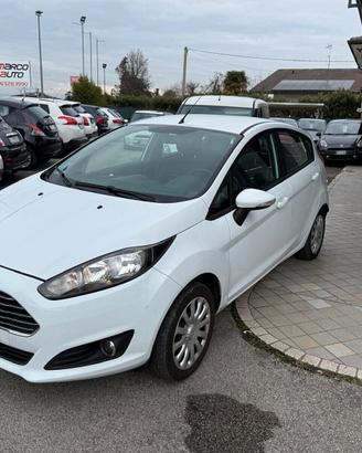Ford Fiesta 1.2 Benzina Neopatentati