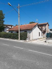 Casa indipendente Scurcola Marsicana (Aq)c