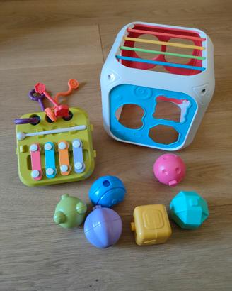Gioco sensoriale montessori