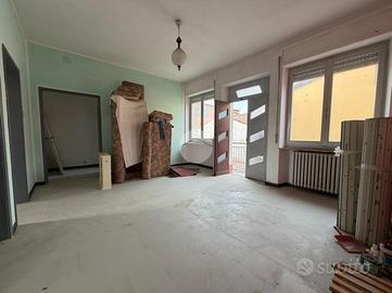 2 LOCALI A MONZAMBANO