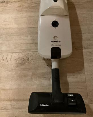 Scopa elettrica Miele