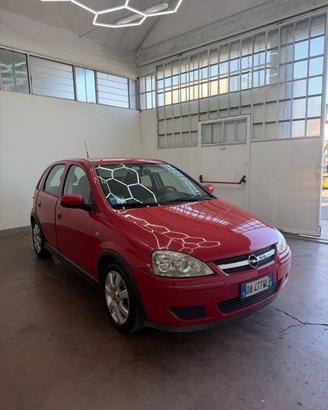 Opel Corsa 1.2 5 porte