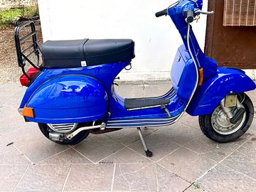 Vespa P125X 