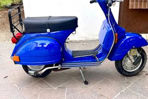 Vespa P125X 