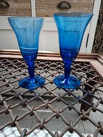 Servizio di bicchieri di cristallo blu