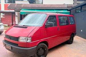 Volkswagen Transporter 2.5 cat Caravelle