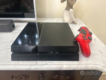 Ps4 500gb completo di joystick rosso come nuovo