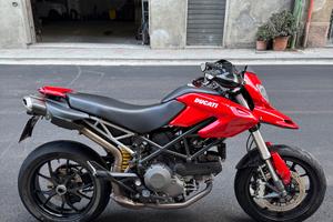 Ducati Hypermotard 796