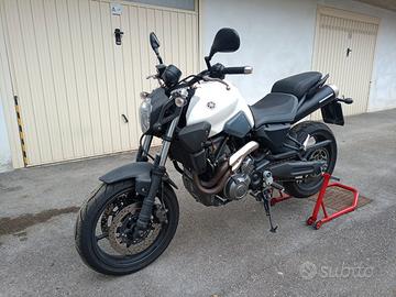 Yamaha MT