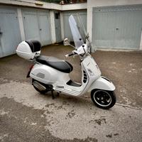 Vespa GTS 300