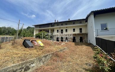 AMPIA CASA INDIPENDENTE DA RISTRUTTURARE