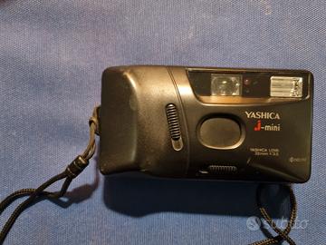 macchina fotografica Yashica