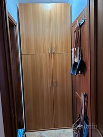 Armadio in legno