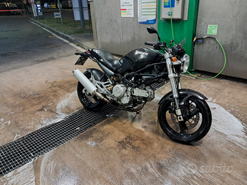Ducati Monster 600