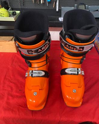Scarponi sci da alpinismo marca Scarpa
