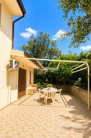 CASA INDIPENDENTE CON GIARDINO - TEULADA